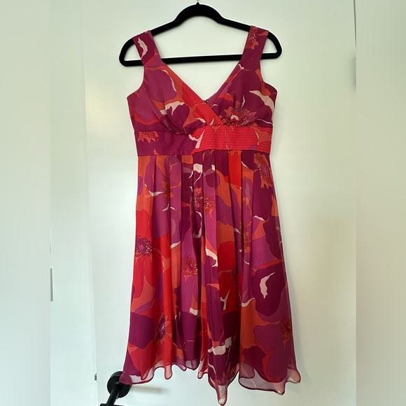 JONES NEW YORK 100% silk fit and flare hibiscus dress - Picture 1 of 8